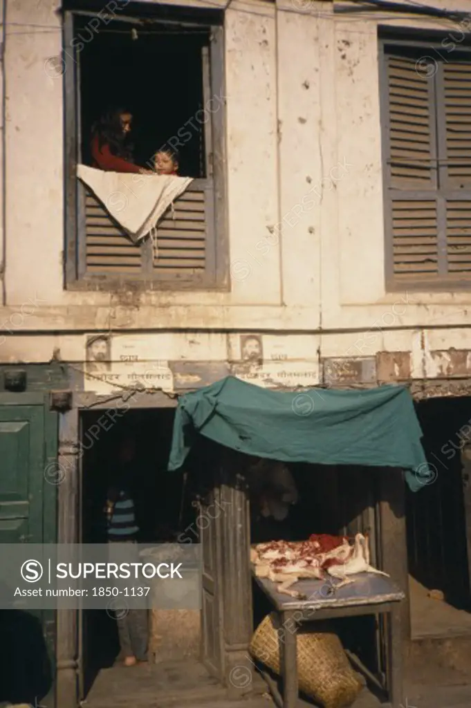 Nepal, Kathmandu, Durbar Square Butchers With Display Of Goods And People At A Window Above