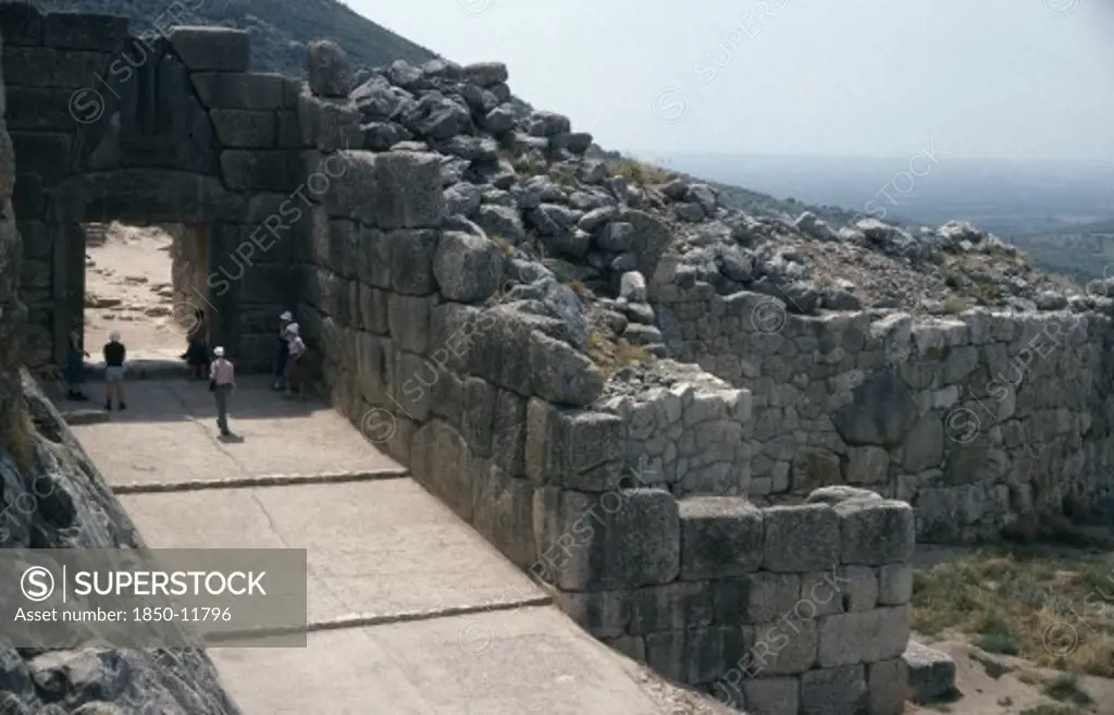 Greece, Peloponese, Mycenae, The Lion Gate And Walls Of Ancient Ruined Citadel.
