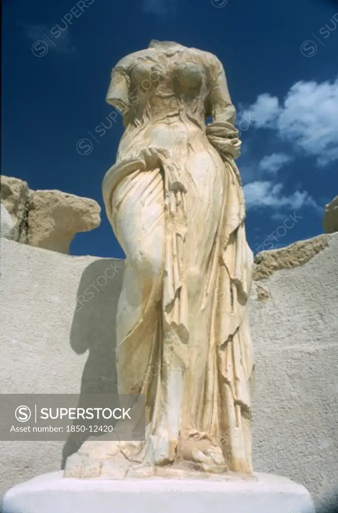 Libya, Tripolitania, Sabratha, Bas Relief Carving Of Mythological Figure On White Marble Pulpitum Of Theatre.