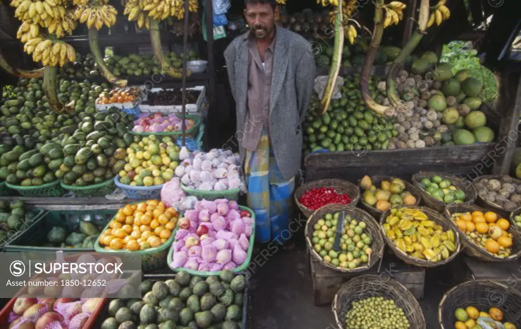 Sri Lanka, Haputale, Fruit Stall And Vendor.