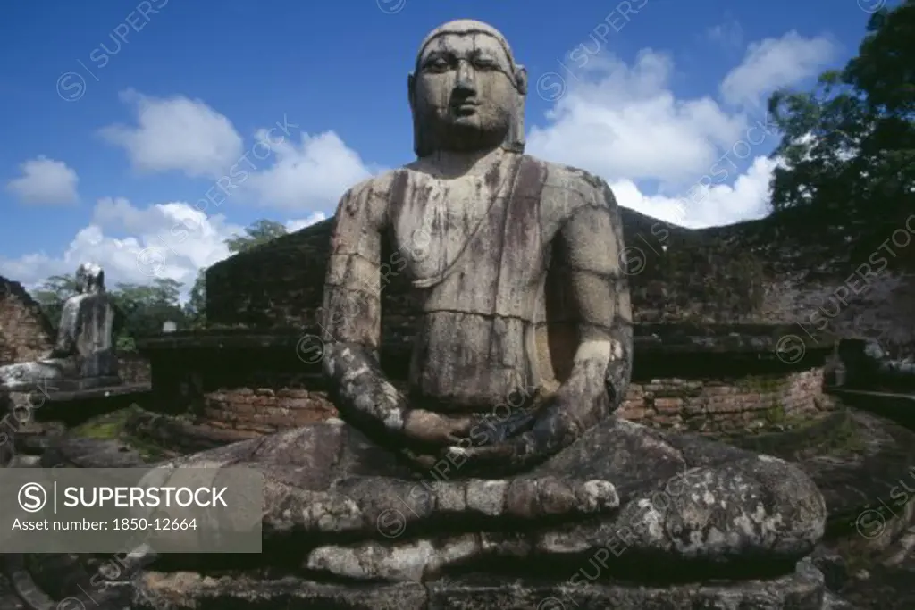 Sri Lanka, Polonnaruwa, The Vatadage. Seated Buddha Statue Within The Quadrangle