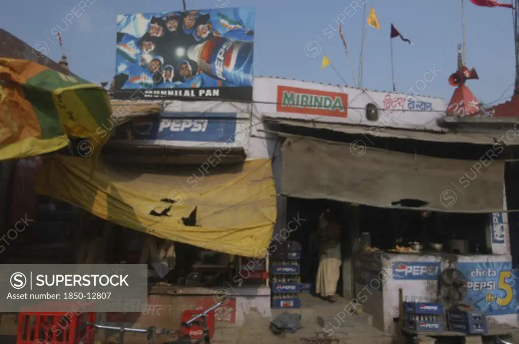 India, Uttar Pradesh, Varanasi, Durga Mundir Temple Tea Shop With Pepsi Signs