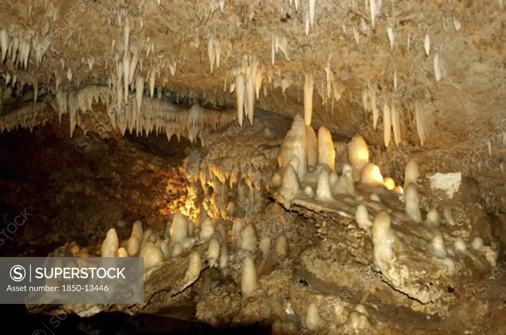 West Indies, Barbados, St Thomas, Harrisons Cave Rock Formations Within Cave Including Stalactites And Stalagmites