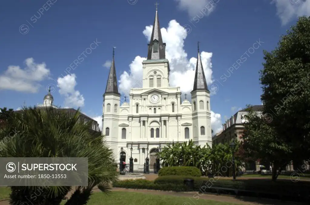Usa, Louisiana, New Orleans, French Quarter. St Louis Cathedral On Jackson Square