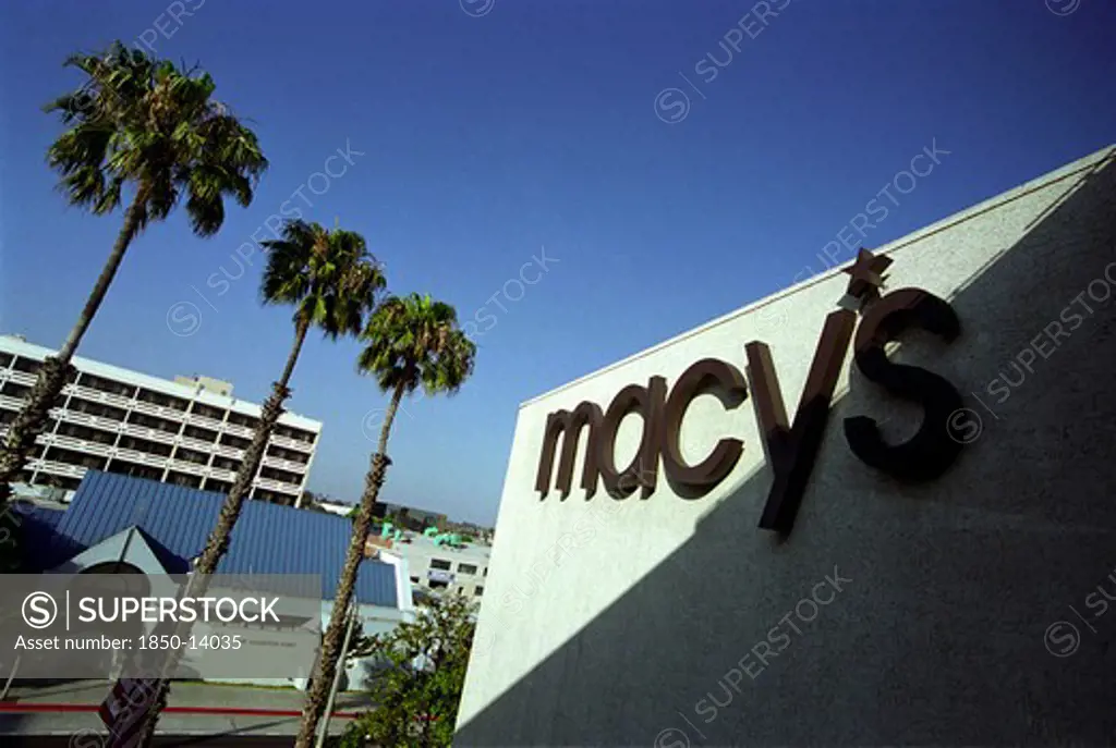 Usa, California, Santa Monica, Macys Department Store Exterior Section And Sign