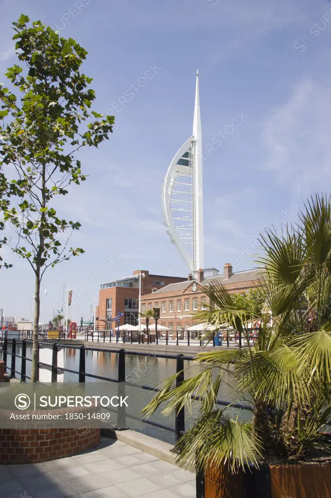 England, Hampshire, Portsmouth, The Spinnaker Tower The Tallest Public Viewing Platforn In The Uk At 170 Metres On Gunwharf Quay With The Old Customs House In The Foreground