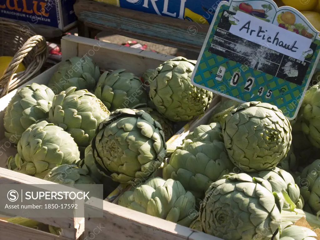 France, Deux Sevres Region, Poitiers, Artichokes On Sale At The Market In The Town Of Rouille.