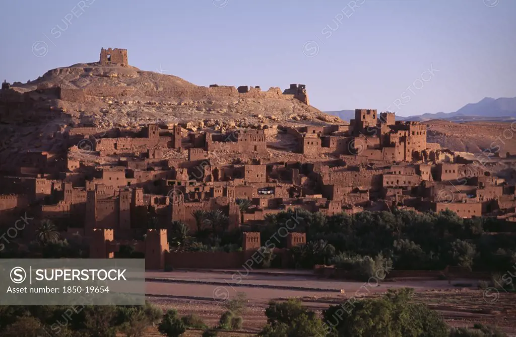 Morocco, Ait Benhaddou, Kasbah And Hill Town Used In Films Such As Jesus Of Nazareth And Lawrence Of Arabia.