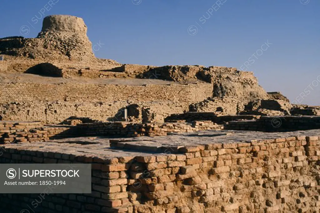 Pakistan, Sind, Mohenjodaro, Archaeological Site Of Ancient Civilisation Exhisting Between 2500 Bc And C. 1700 Bc