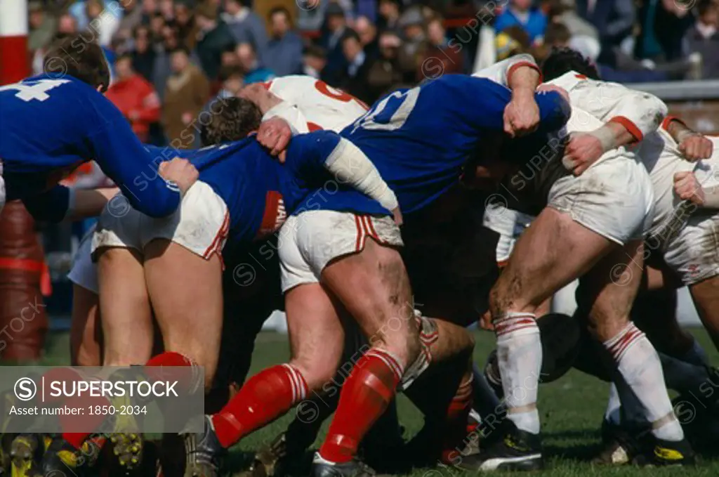 Sport, Ball Games, Rugby League, 'Rugby Scrum, St Helens, Merseyside.'