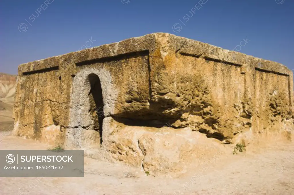 Afghanistan, Samangan Province, Takht-I-Rusam, '2Km South Of The Centre Of Haibak, Buddhist Stupa Carved Out Of Rock Known As Top-I-Rustam (Rustam'S Throne) An Early Burial Mound That Contained Relics Of The Buddha, Part Of A Stupa-Monastery Complex Carved From Rock Dating From The Kushano-Sasanian Period 4Th-5Th Century Ad.