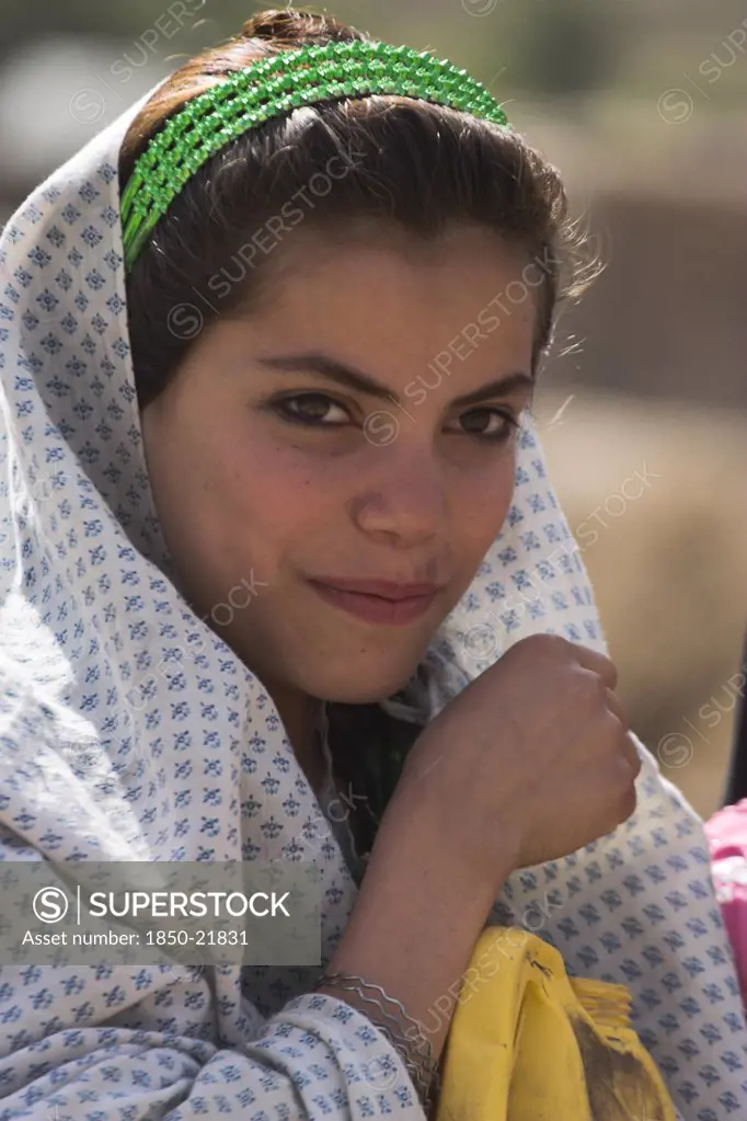 Afghanistan, Ghor Province, Pal-Kotal-I-Guk, 'Aimaq Nomad Camp, Aimaq Woman