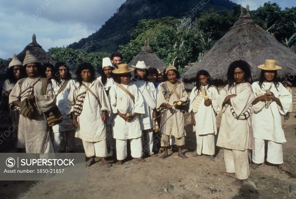 Colombia, Sierra Nevada De Santa Marta, Kogi People, Kogi Mama Signatories With Film Maker Alan Ereira In Background.