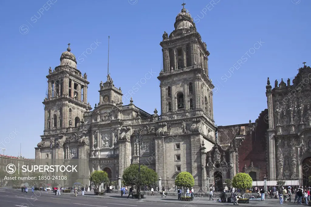 Mexico, Mexico City, 'Catedral Metropolitana, Metropolitan Cathedral, Zocalo, Plaza De La Constitucion'