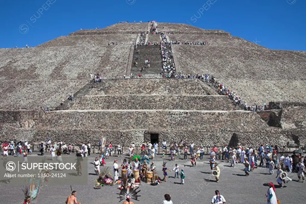 Mexico, Mexico State, Teotithuacan, 'Tourists, Pyramid Of The Sun, Piramide Del Sol, Teotihuacan Archaeological Site.'