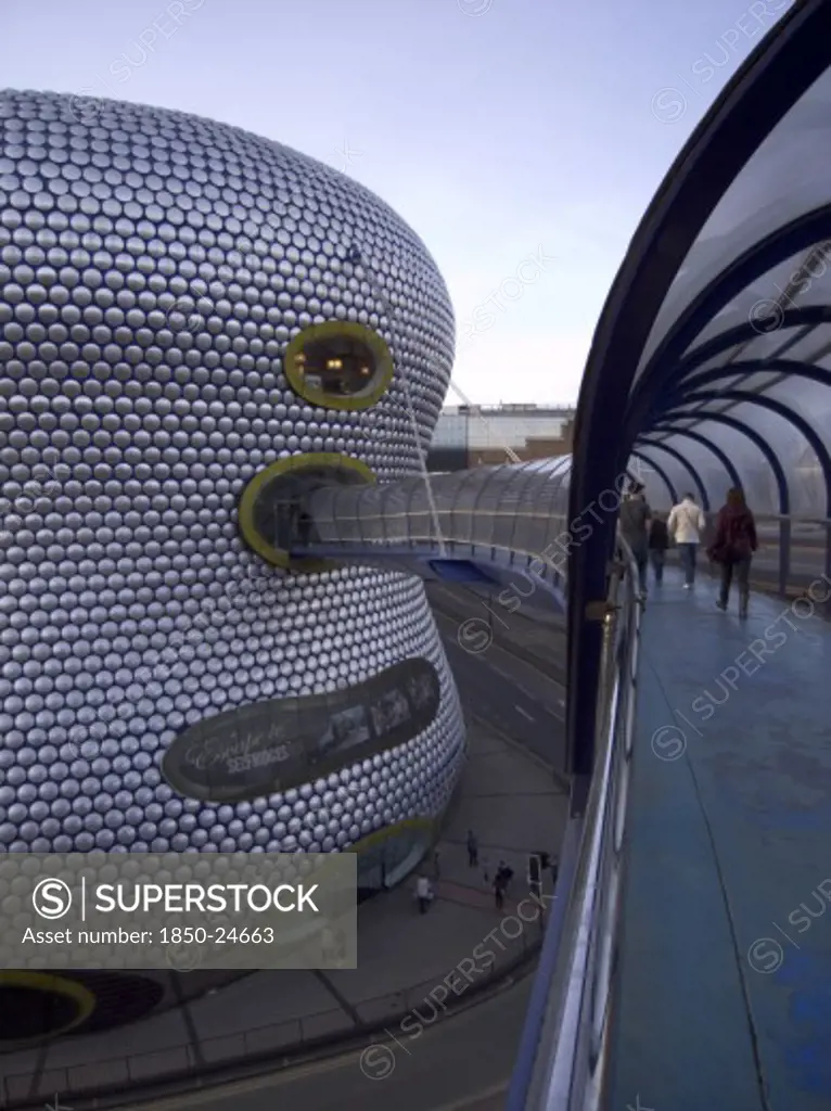England, West Midlands, Birmingham, Exterior Of Selfridges Department Store In The Bullring Shopping Centre. People On Elevated Walkway To The Carpark.