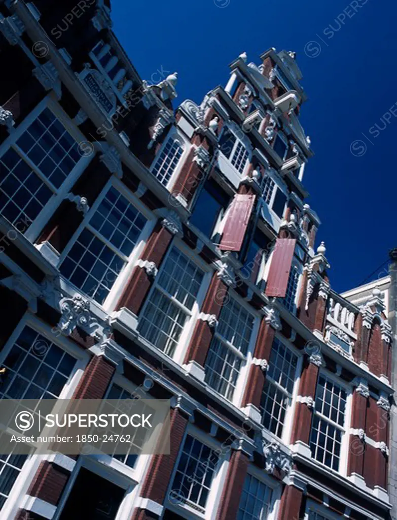 Holland, Noord Holland, Amsterdam, Bartolotti House Situated At Herengracht 170-172. Richly Decorated Facade In Dutch Renaissance Style Built In 1615