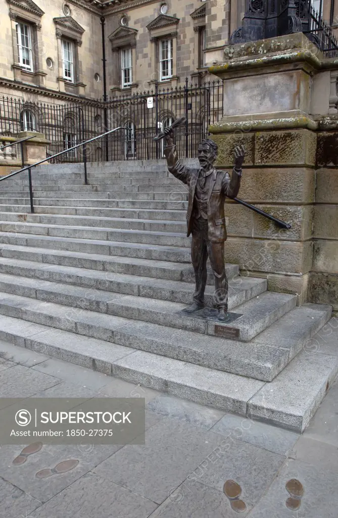 Ireland, North, Belfast, 'Custom House Square, Bronze Statue Of The Speaker On The Steps. The Site Was Originally Used As A Speakers Corner'