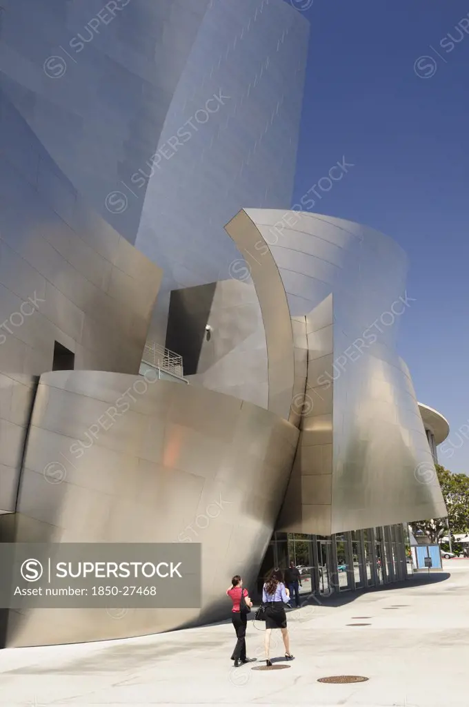 Usa, California, Los Angeles, Architectural Detail Of Walt Disney Concert Hall. Designed By Frank Gehry.