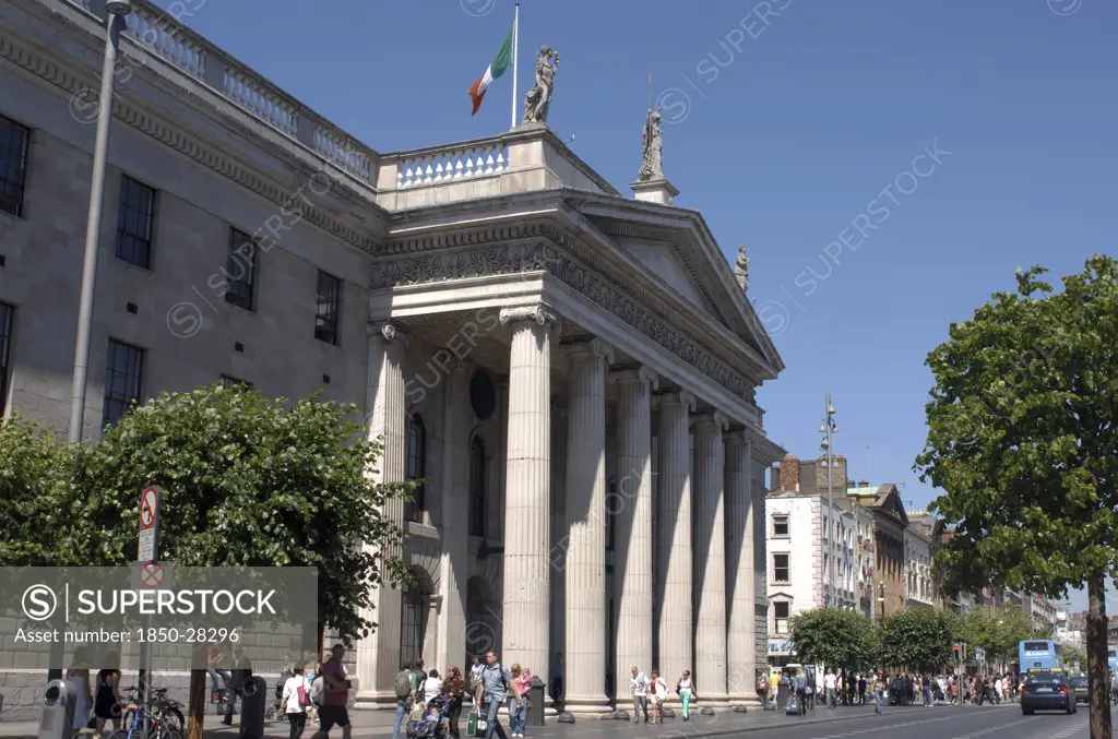 Ireland, Dublin, General Post Office  Oconnell Street.