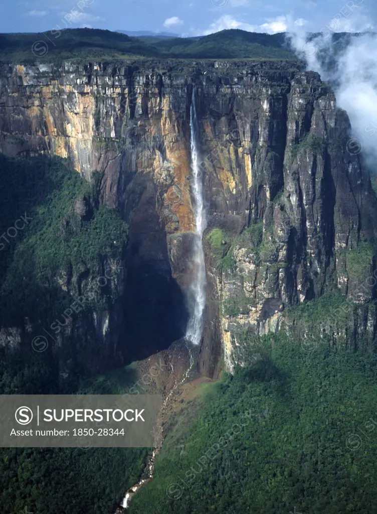 Venezuela, Bolivar State, Canaima National Park, Angel Falls Or Kerepakupai Mer In The Indigenous Pemon Language The Tallest Waterfall In The World Cascading Down From The Table-Top Mountain Auyantepui.
