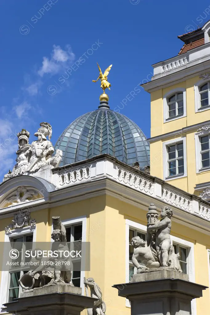 Germany, Saxony, Dresden, The Glass Dome Of The Academy Of Arts Built 1891-94 On The Brhl Terrace By Constantin Lipsius In The Style Of The Neo-Renaissance Behind The Baroque Courtyard Entrance To The Coselpalais Which Is Now A Restuarant In Neumarkt Square.