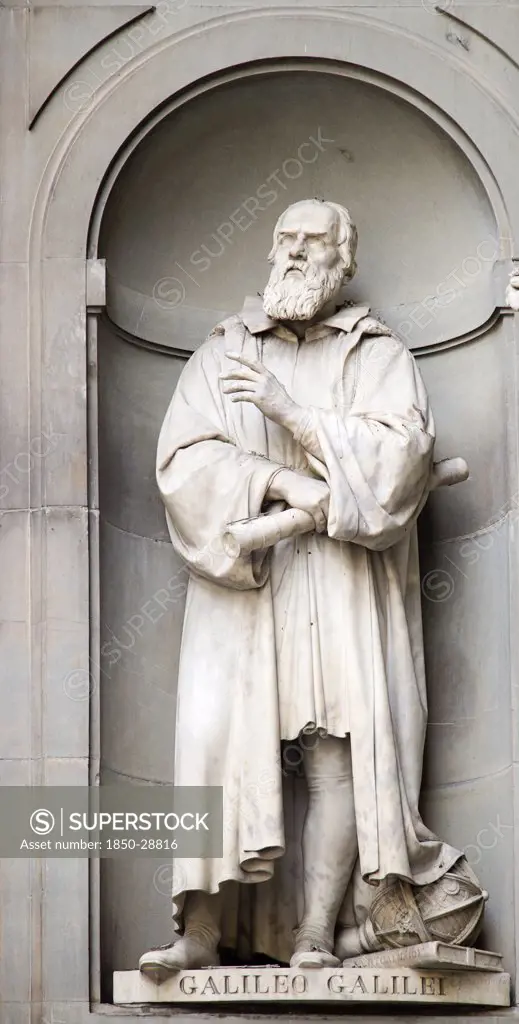 Italy, Tuscany, Florence, Statue Of The Physicist  Mathematician  Astronomer And Philosopher Galileo Galilei In The Vasari Corridor Outside The Uffizi.