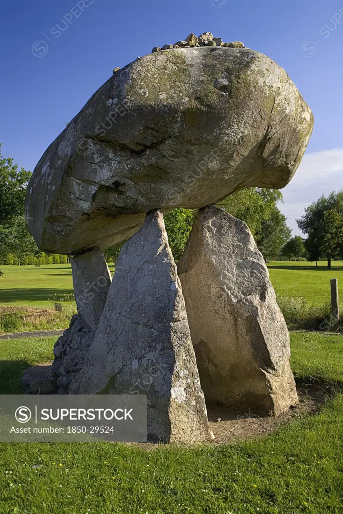 Ireland, County Louth, Cooley Peninsula, Proleek Portal Tomb/Dolmen