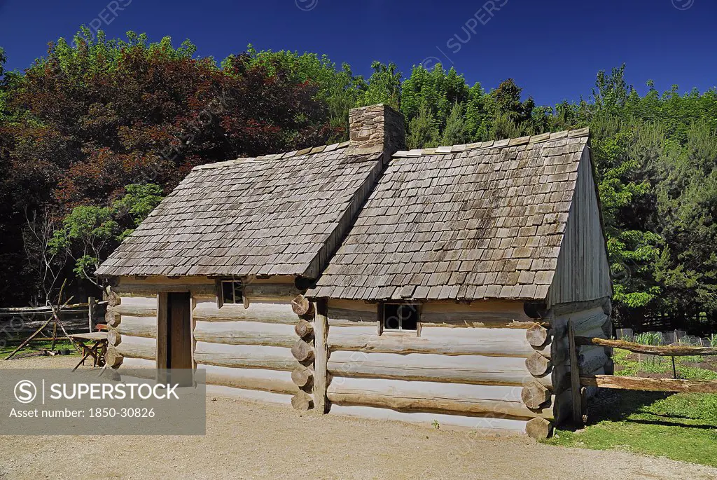 Ireland County Tyrone Omagh, Ulster American Folk Park  Typical Pennsylvania Log Cabin