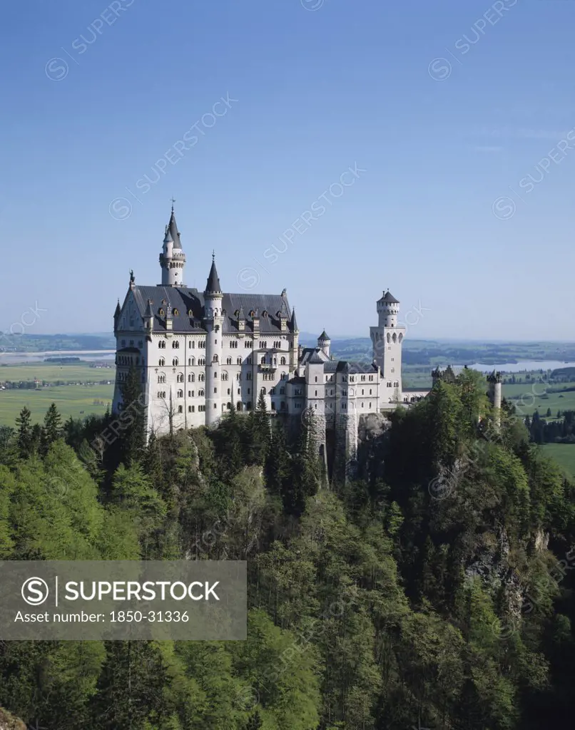 Germany Bavaria Fussen, Neuschwanstein Castle of King Ludwig on rocky hill