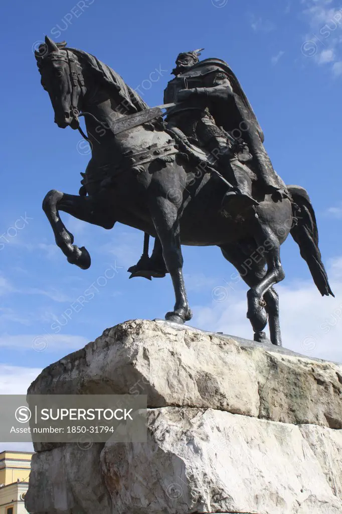 Albania, Tirane, Tirana, Equestrian statue of George Castriot Skanderbeg  the national hero of Albania.