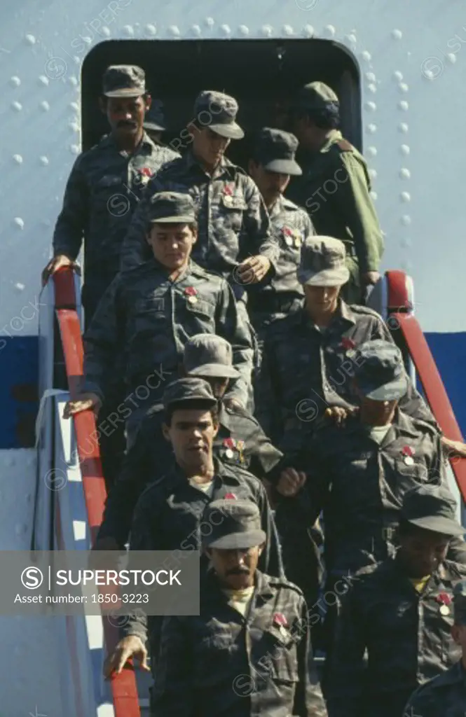 Cuba, Military, Soldiers Descending Steps Of A Plane After Returning From Angola
