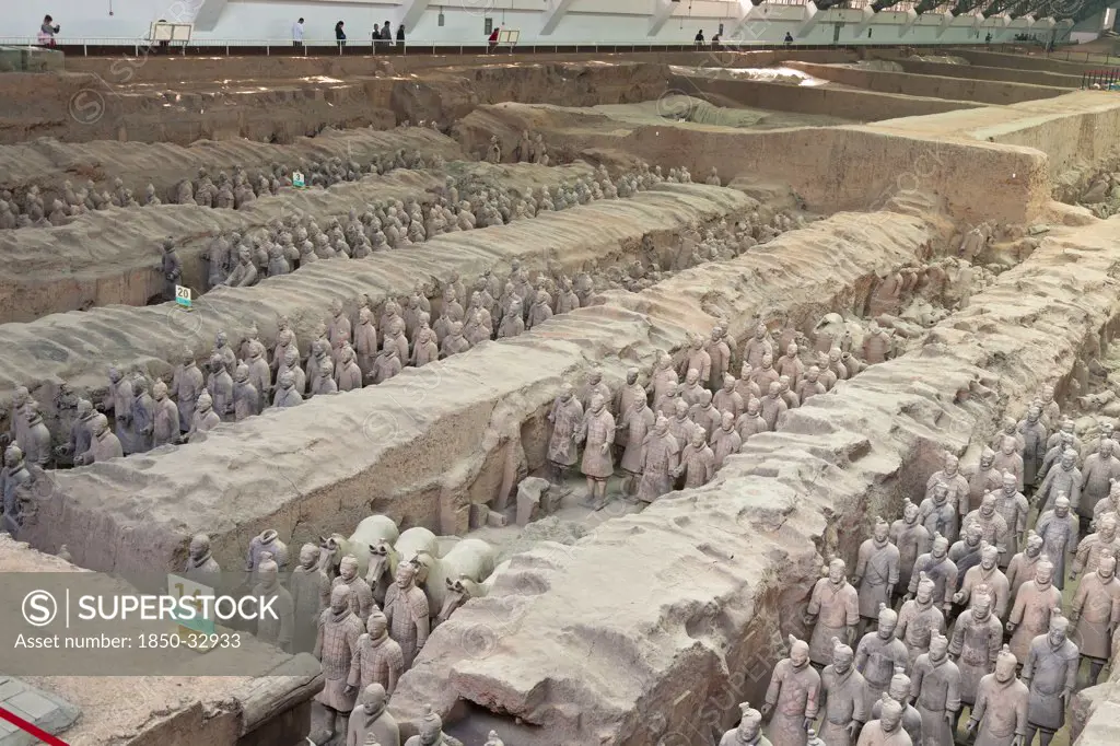 China, Shaanxi, Xian, Building housing pit number 1 of the Terracotta army.