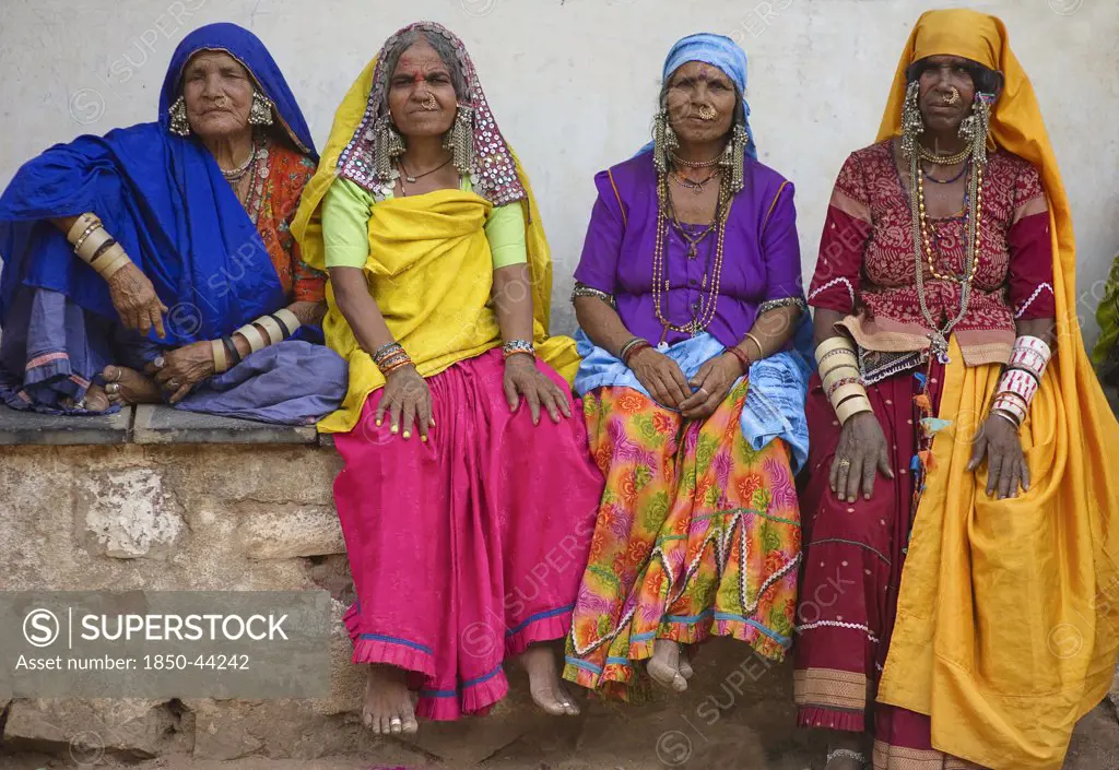 India, Karnataka, People, Lambani Gypsy Tribal forest dwellers now settled in 30-home rural hamlets. Related to the Rabaris gypsies of Kutch Gujarat
