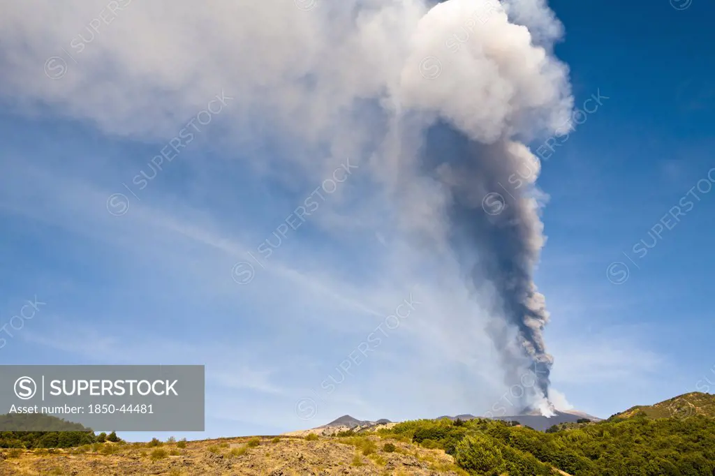 Italy, Sicily, Mount Etna , Volcano erupting on 8th September 2011