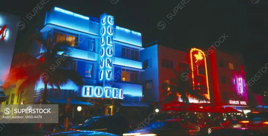 Usa, Florida , Miami, South Beach. Ocean Drive Art Deco Buildings At Night Colony Hotel With Neon Lights
