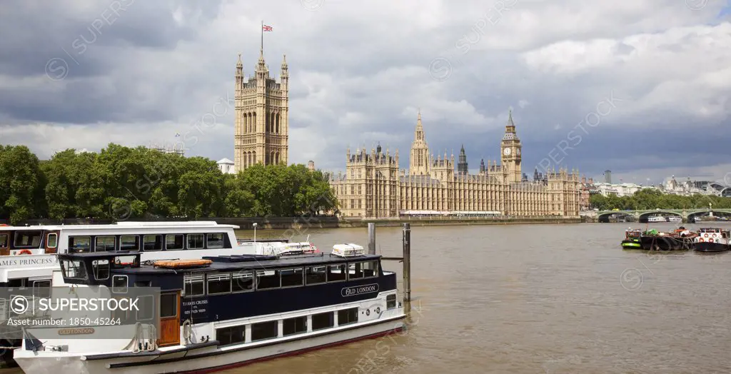 View across the river Thames from the Albert Embankment toward the Houses of Parliament.England London