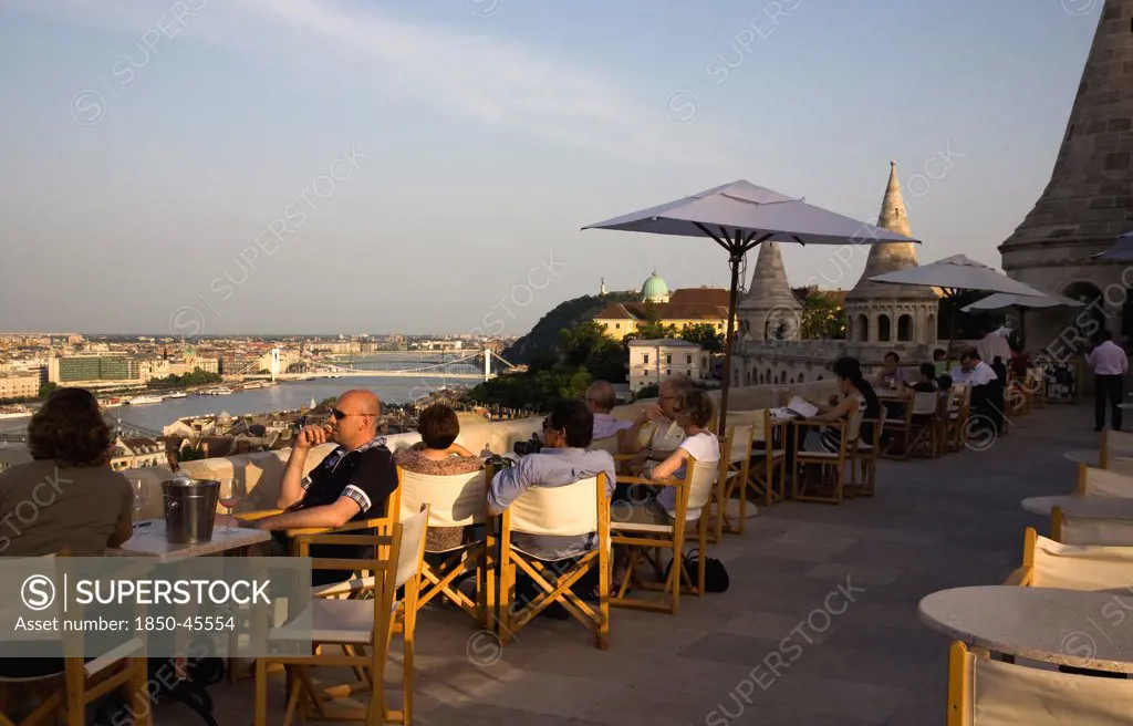 Hungary, Budapest, Buda Castle District, view over Danube and Pest.