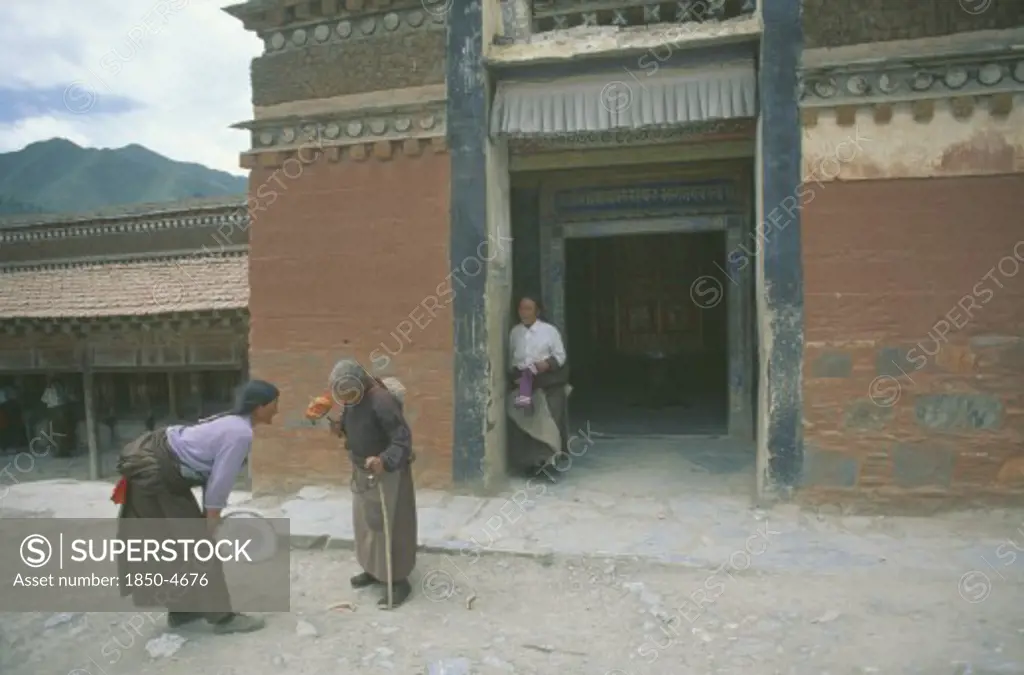 China, Gansu,  Xiahe, Labrang Monastery.  Three Women Pilgrims