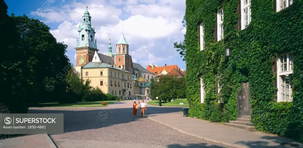 Poland, Krakow, Wawel Castle And Cathedral