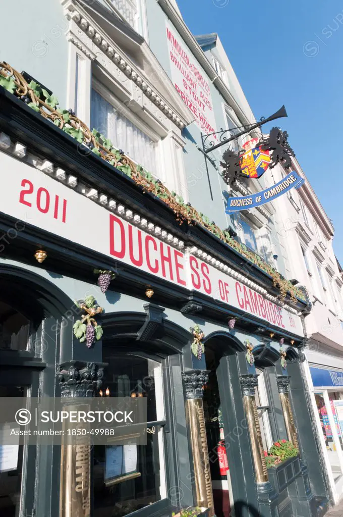 England, Berkshire, Windsor, The Duchess of Cambridge pub re-named in 2011 was the first to be named after the newly married Kate.