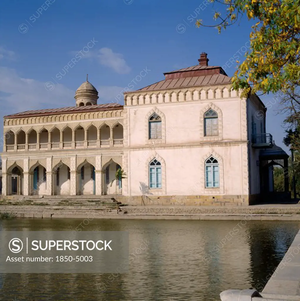Uzbekistan , Bukhara, The Summer Palace. The Harem Building With Bathing Pool In Foreground