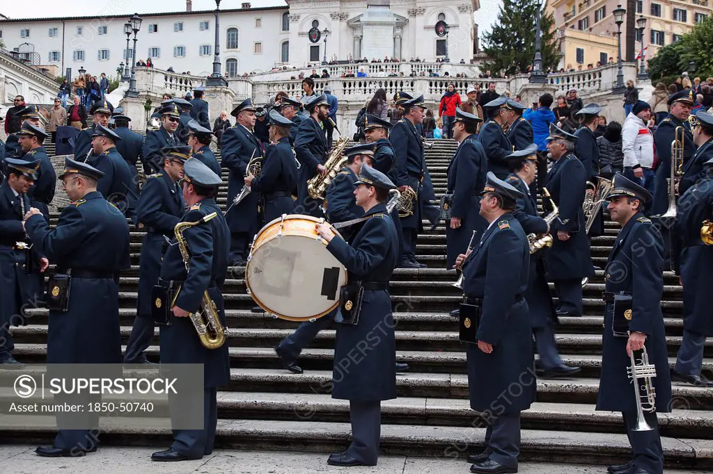Italy, Lazio, Rome, Military Brass band playing on the Spanish Steps during Sunday.