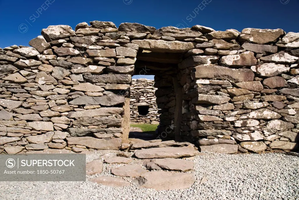 Ireland, County Kerry, Dunbeg, Peninsula Dunbeg Promontory Fort.