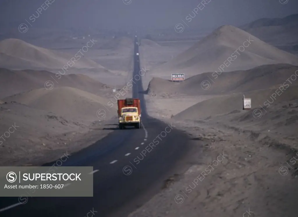 Peru, Transport, Traffic On Pan-American Highway Through Coastal Desert.