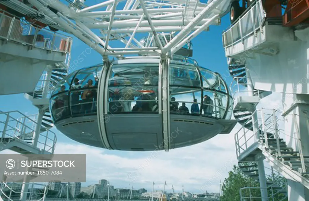 England, London, British Airways London Eye Milennium Wheel View Of Capsule On Its Assent.