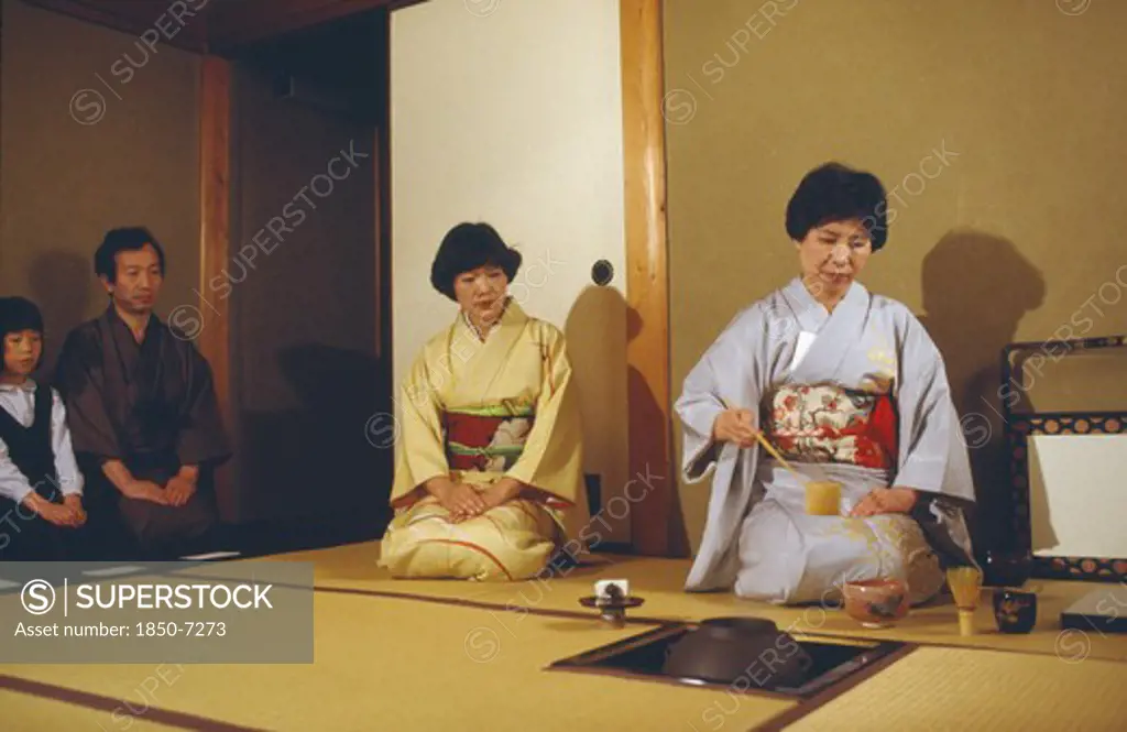 Japan, Honshu, Tokyo, Tea Ceremony