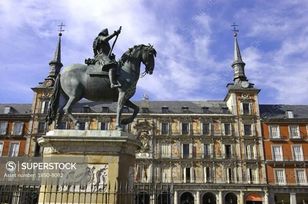 Spain, Madrid, Equestrian Statue Of Felipe Iii In The Plaza Mayor