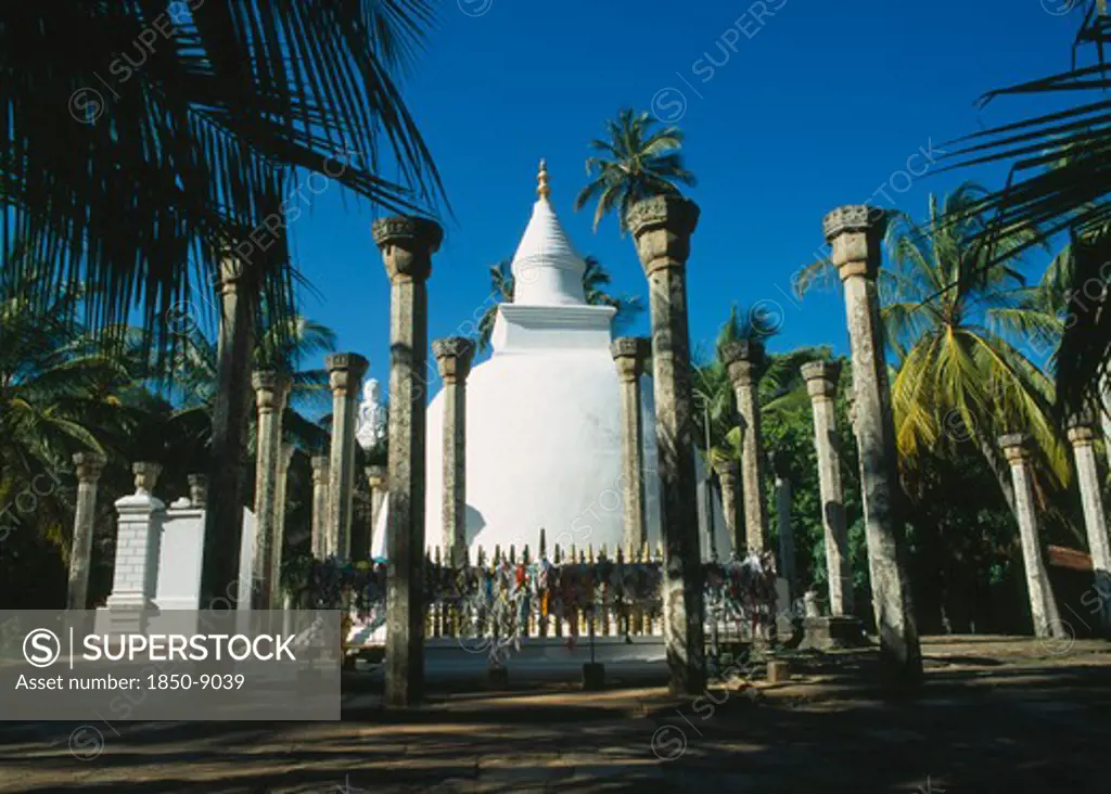 Sri Lanka, Mihintale, Ambasthala Dagoba.  Marks Place Where King  Devanampiya Met Mahinda And Converted To Buddhism.