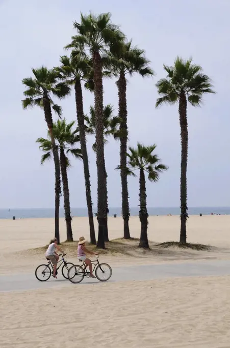 Usa, California, Los Angeles, 'South Bay Cycle Route, Santa Monica'